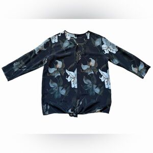 Club Monaco 100% Silk Floral Blouse with Tie Detail - Size 2